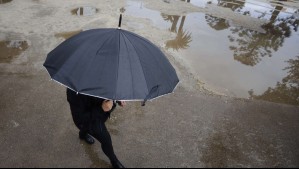 Vuelve la lluvia a Santiago: Jaime Leyton adelanta el día en que habrá precipitaciones en la capital