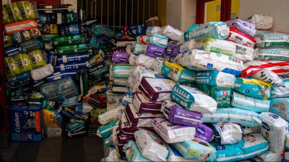 ¿Cómo ayudar a damnificados por los incendios forestales? Revisa los centros de acopio disponibles