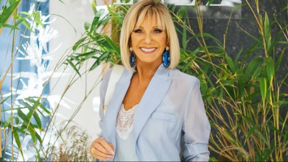 'En su mejor momento': Raquel Argandoña marca tendencia con un metalizado look futurista