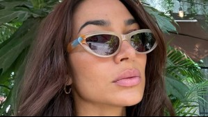 Adiós al minimalismo: Lisandra Silva eleva su look playero en Tulum con llamativo accesorio frutal