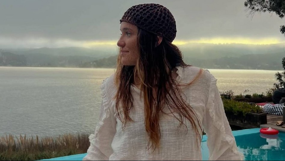 Laura de la Fuente se llena de elogios por sus fotos playeras en bikini azul eléctrico: 'Demasiado linda'