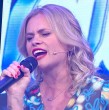 Este viernes en Dale Play Verano, Eliana Albasetti fue la elegida del equipo amarillo para participar en el desafío Karaoke Recargado.