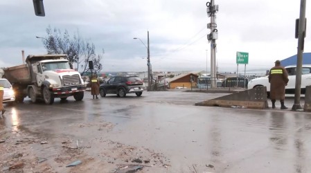 Lluvia y tormenta eléctrica llega a zona afectada por incendios: Anuncian sistema frontal para próxima semana