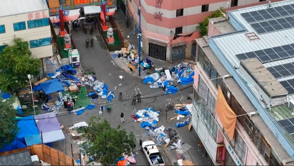 Masivo operativo en Barrio Meiggs: Retiran toldos azules e instalan siete nuevas rejas perimetrales