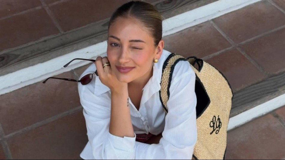 Satinado y con detalles de encaje: Florencia Araneda eleva una salida para tomar café con un look lencero