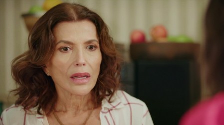 Karla se enterará que los pozones mágicos son una estafa: Mira un impactante adelanto de Aguas de Oro