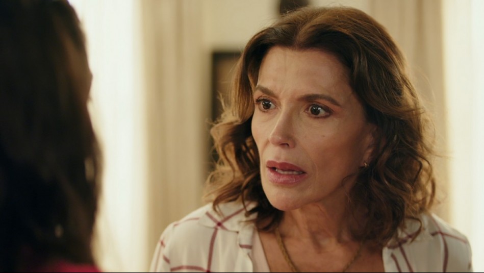 Aguas de Oro - Capítulo 105: Ayelén le revela la verdad a Karla sobre los pozones