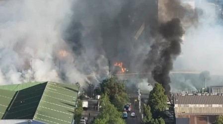 Carabineros confirma al menos tres víctimas fatales y 10 heridos tras gigantesca explosión en Renca