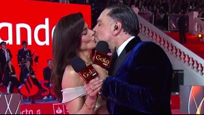 Fue con todo: Tonka Tomicic y José Antonio Neme se besaron en el inicio de la Gala de Viña 2026