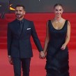 Álvaro Ballero llegó a la Gala de Viña 2026 acompañado por su nueva pareja, María José Reyes, marcando una de las apariciones más comentadas de la noche.
