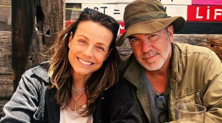 El guiño de Claudia Conserva a su esposo en sus vacaciones: "Quédate con un hombre que estudia la menopausia"