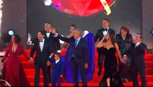 Entre emoción y aplausos: Así fue el paso de Kike Morandé y elenco de Detrás del Muro por la Gala de Viña 2026