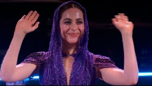 Con una original capucha: Fátima Bosch sorprendió con el look que escogió para la segunda jornada de Viña 2026