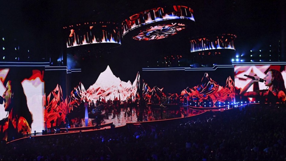 ¿Cómo ver en vivo la segunda noche del Festival de Viña 2026?