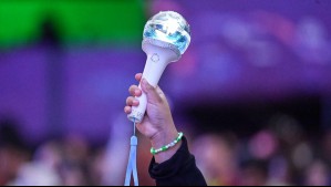 ¿Qué es un lightstick? El detalle que encenderá el show de NMIXX y que es esencial en conciertos de K-pop
