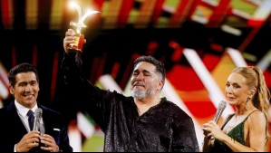 Entre risas y emoción: Rodrigo Villegas recibe la Gaviota de Plata y Oro tras una ovación en Viña 2026