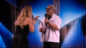 'Probar mi...': El inesperado chiste de Karen Doggenweiler a Esteban Düch en plena rutina de Viña 2026