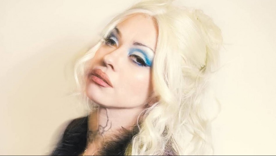 'Te quiero tanto, mi niño': El tierno reencuentro de Mon Laferte con excompañero de Rojo