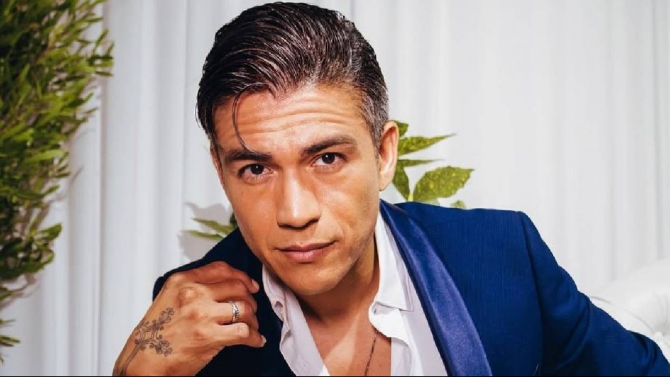 'Déjense llevar...': Américo se llena de elogios de seguidoras tras compartir postal con una reflexión