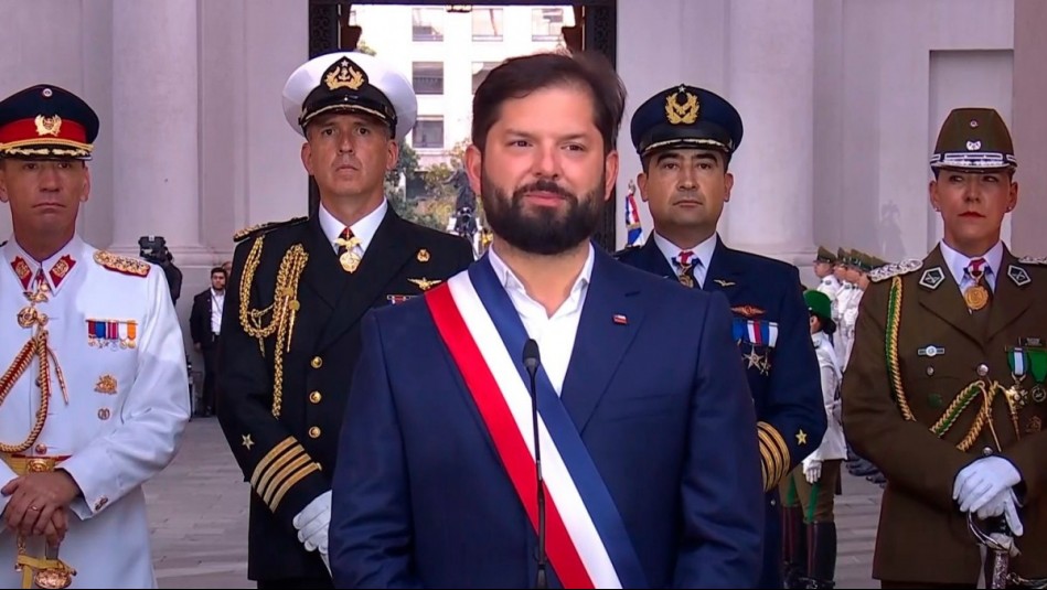 'Ha sido un orgullo gigante el poder servir a Chile': Presidente Boric da sus últimas palabras desde La Moneda