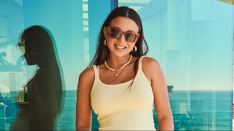 Tita Ureta muestra su embarazo de 30 semanas con un sofisticado look sastrero