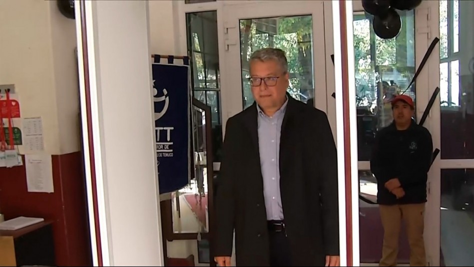 Pese a críticas: Temuco instala segundo pórtico detector de metales en colegio y evalúa expandir medida
