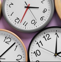 ¿Se adelantan o retrasan los relojes con el cambio de hora?