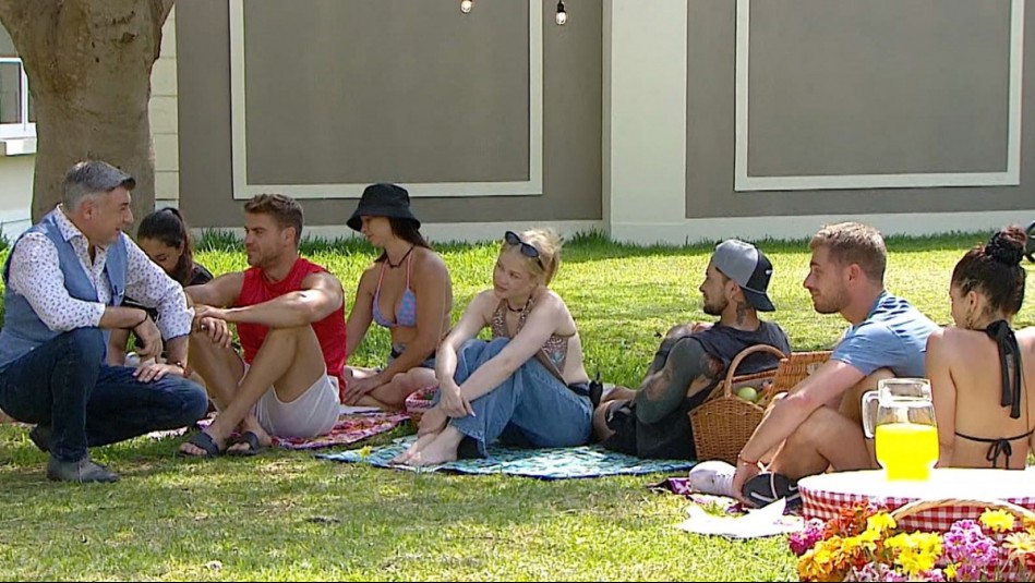 El Internado - Capítulo 109: La emoción de los participantes tras escribir cartas a sus seres queridos