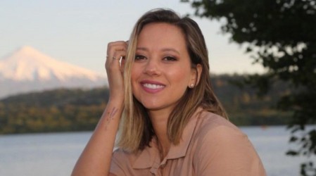 "No quiero nada": Ingrid Parra explica por qué decidió borrarse todos sus tatuajes "de la rodilla para arriba"