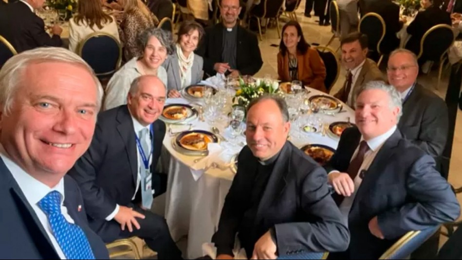 Polémica por almuerzo de Presidente Kast con excompañeros en La Moneda: Contraloría investiga el evento