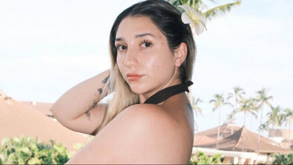 Coloridos y estampados: Los llamativos trajes de baño de La Carlita en su viaje a Hawái