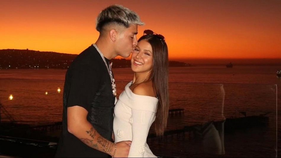 'Cómo pasa el tiempo': El romántico regalo de AK4:20 a Ignacia Antonia por los dos años desde su primera cita