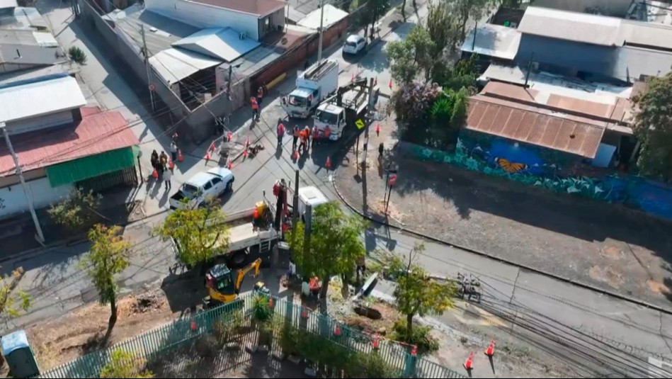 Secuestran a conductor de camión repartidor en San Bernardo: Fue abandonado en María Pinto