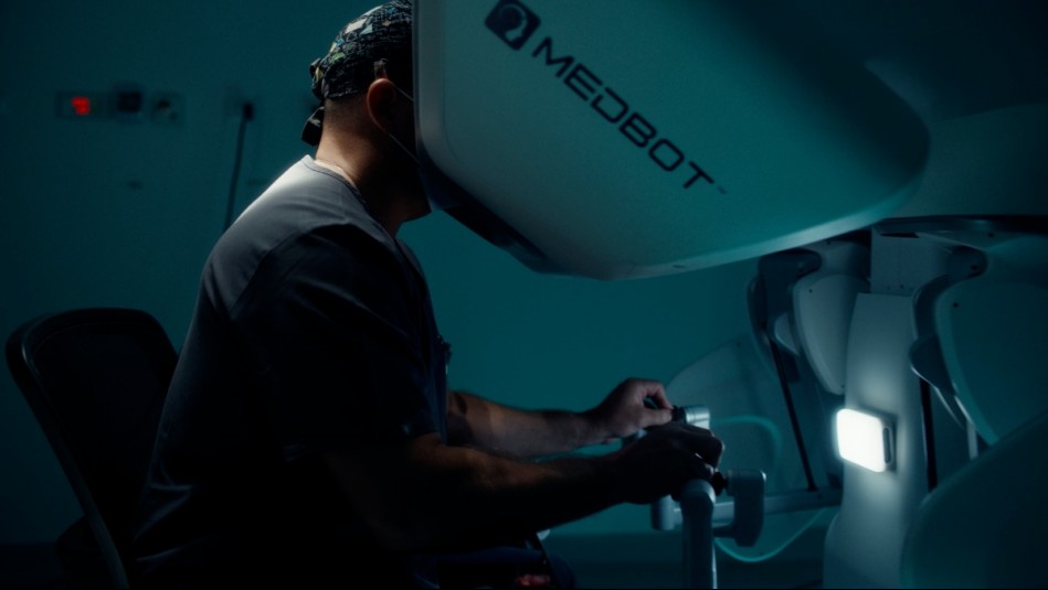 Clínica Bupa Santiago se suma a la cirugía robótica y realiza su primer procedimiento en el país