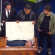 En los mejores momentos de Detrás del Muro, Pedro Ruminot tuvo una inesperada aparición en el sketch del funeral de Francisco Saavedra.