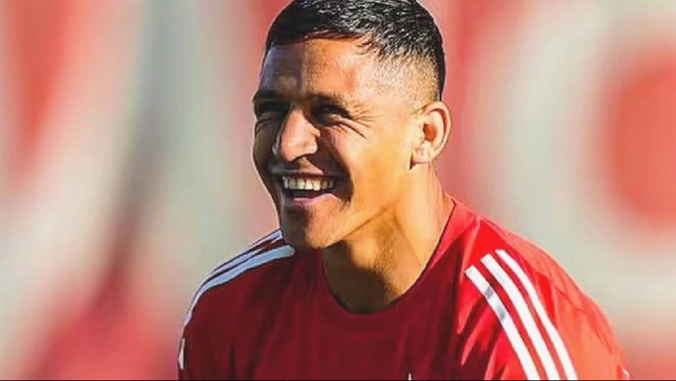 Una imagen llena de ternura: El dulce momento de Alexis Sánchez con su hija