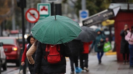 Santiago registra su mañana más fría del año: No descartan lluvias para esta jornada