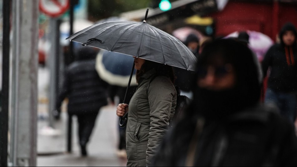 Lluvia en Santiago: Jaime Leyton confirma día y hora exacta en que precipitaciones volverán a la capital