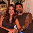 Mira acá las postales del romántico paseo de Gala Caldirola y Luis Jiménez por el desierto de Sealine.