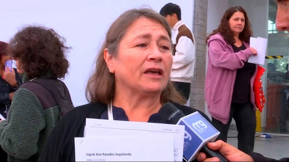 'Es horrible': Mujer de 57 años busca trabajo tras dos años sin ingresos y emociona con su relato