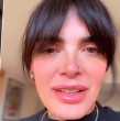 Tras la viralización de una fotografía de Nelson Mauri, en la que aparece con un renovado look con cabello largo, el exbailarín de Rojo realizó un video en el que salió al paso de los comentarios.