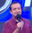 Este viernes, en Dale Play, Toto Acuña fue seleccionado por el equipo rojo para enfrentar el Karaoke Recargado, una de las pruebas más exigentes del programa.
