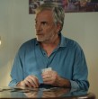 En el capítulo 145 de Aguas de Oro, Carlos (Álvaro Rudolphy) es invitado a fugarse con el resto de los internos de la cárcel.