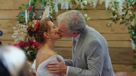 Aguas de Oro - Capítulo 147: Carlos y Karla viven increíble transformación tras su matrimonio