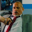 En el capítulo 297 de El Jardín de Olivia, Clemente siguió al abogado de su padre hasta un estacionamiento porque tiene cuentas que arreglar con él.