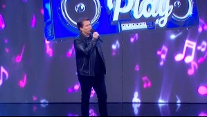 'El más afinado de todos': Andrés de León despliega sus dotes de canto con 'No me doy por vencido'