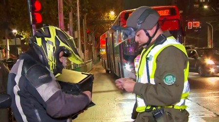 Ministro Arrau lidera operativo en Macul: Gobierno anuncia intervención policial en vagones del Metro