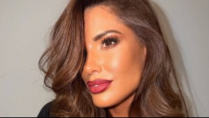 'Como una copita de vino': Gala Caldirola cautiva a sus seguidores con un audaz total look en tono cherry