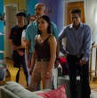 En el capítulo 314 de El Jardín de Olivia, Luis Emilio (Alejandro Trejo) se presentó en casa de los Guerrero para honrar el compromiso que tenía con Samuel (Simón Beltrán).
