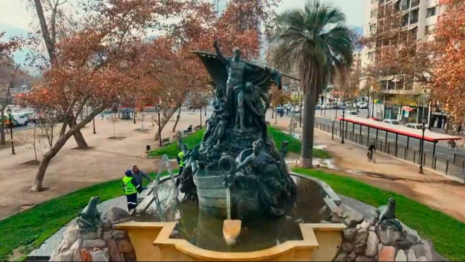 ¿Reja para la Fuente Alemana? Vecinos de Santiago se suman al CMN y rechazan propuesta de alcalde Debordes